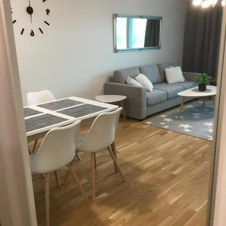 Cozy 2br Lux7, Free Private Garage Appartamento *