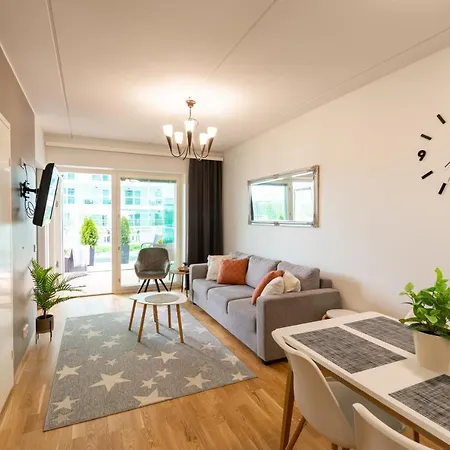 Cozy 2br Lux7, Free Private Garage Appartamento *