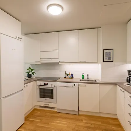 Cozy 2br Lux7, Free Private Garage